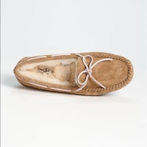 Ugg Dakota Slipper
